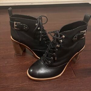 Gianni Bini lace up boots